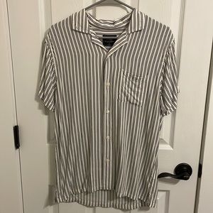 Men’s Small Dark Grey/White Striped Polyester Button Up from Abercrombie & Fitch